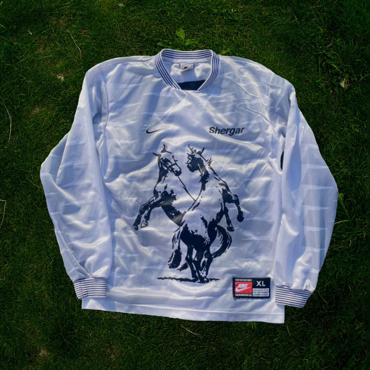 doze x shergar vintage nike longsleeve